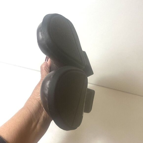 Clarks bendables Shoe Women 8.5M Dark Brown Leather Comfort Casual Slip On Flats - Picture 7 of 11